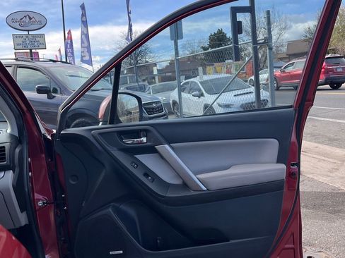 Used 2015 Subaru Forester 2.5i Touring w/ Eyesight & Navigation System image 11