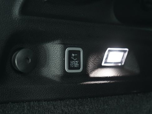 Used 2024 Jeep Grand Cherokee L Summit image 21