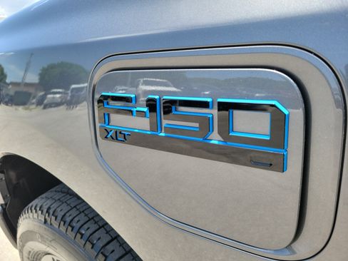 Used 2025 Ford F150 Lightning XLT AWD/4WD image 11