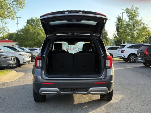 Used 2026 Ford Explorer Platinum w/ LUX Leather Package AWD/4WD image 14