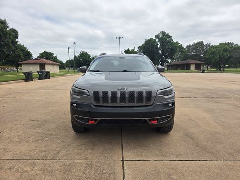 Used 2019 Jeep Cherokee Trailhawk w/ Cold Weather Group AWD/4WD image 4
