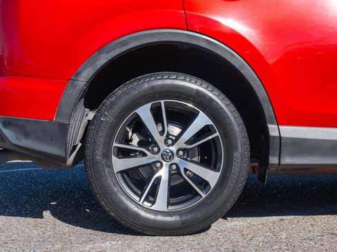 Used 2016 Toyota RAV4 XLE image 12