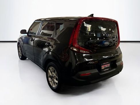 Used 2020 Kia Soul S FWD image 8