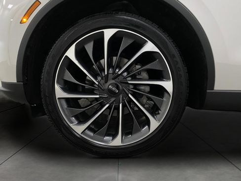 Used 2025 Lincoln Aviator Reserve w/ Equipment Group 201A AWD/4WD image 3