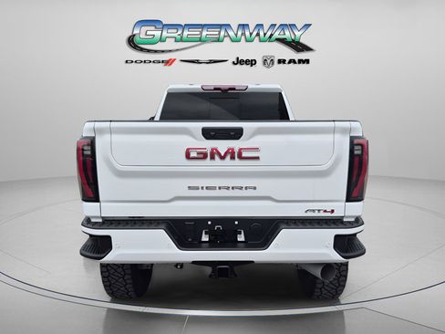 Used 2025 GMC Sierra 2500 AT4 w/ AT4 Premium Plus Package AWD/4WD image 2