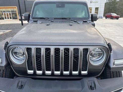 Used 2021 Jeep Wrangler Unlimited Sahara w/ Dual Top Group AWD/4WD image 14