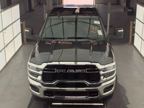 Used 2026 RAM 2500 Big Horn AWD/4WD image 3