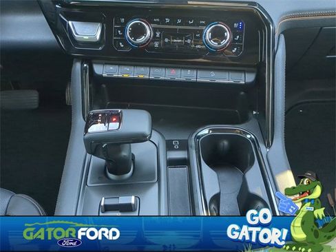 Used 2025 GMC Sierra 1500 AT4 w/ AT4 Premium Package image 21