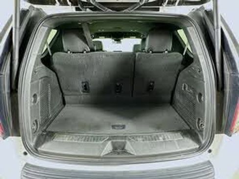 Used 2024 Chevrolet Tahoe Premier image 19