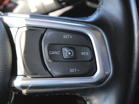 Used 2021 Jeep Wrangler Unlimited Sahara AWD/4WD image 24
