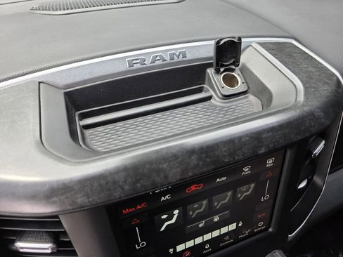 Used 2021 RAM 1500 Big Horn image 17