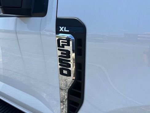 New 2025 Ford F350 XL w/ XL Chrome Package image 5