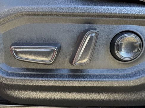 Used 2022 Toyota Tundra Limited image 30