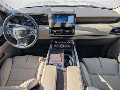 Used 2023 Lincoln Navigator Reserve RWD image 19