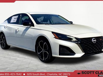 New 2025 Nissan Altima 2.5 SR