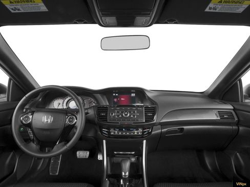 Used 2016 Honda Accord Sport image 4