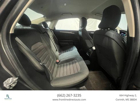 Used 2019 Ford Fusion SE FWD image 23