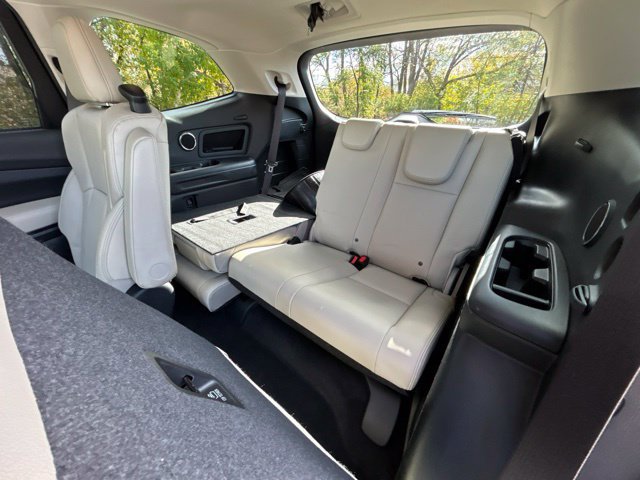 Used 2025 Subaru Ascent Limited AWD/4WD image 34