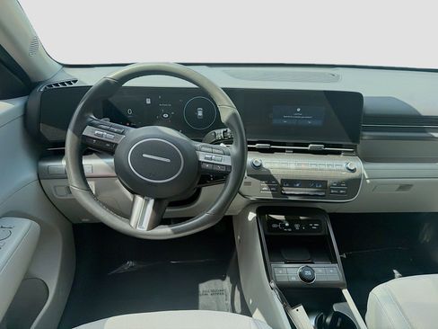 Used 2024 Hyundai Kona SEL w/ Convenience Package FWD image 18