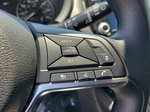 New 2024 Nissan Kicks SV image 24