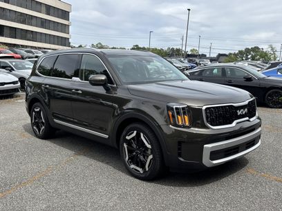 Used 2024 Kia Telluride EX