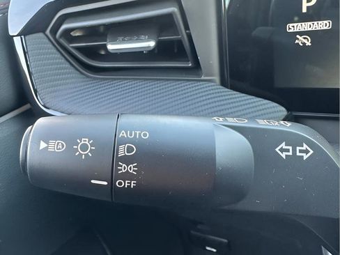 New 2026 Nissan Kicks SR FWD image 30