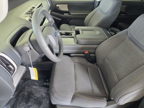 New 2025 Ford Expedition Active RWD image 9