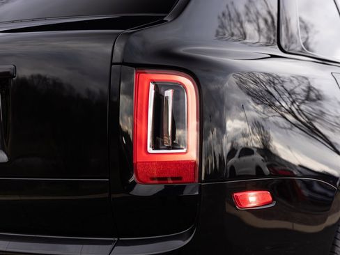 Certified 2019 Rolls-Royce Cullinan image 67