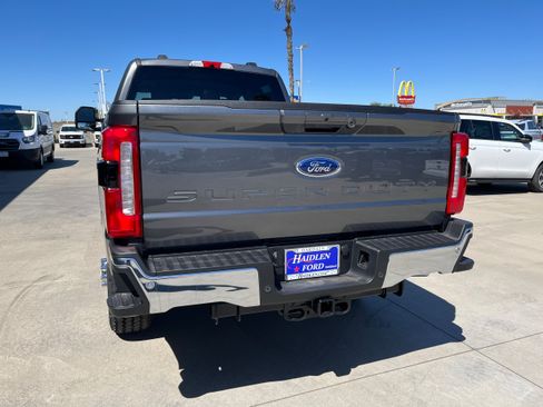 New 2026 Ford F350 Lariat w/ FX4 Off-Road Package AWD/4WD image 4