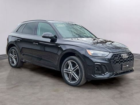 Used 2023 Audi Q5 e Premium Plus w/ Premium Plus Package image 11