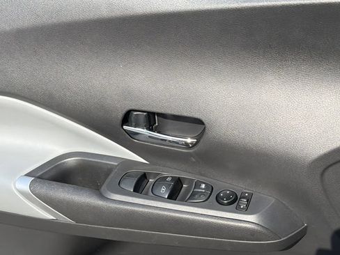 Used 2022 Nissan Kicks SR w/ Premium Package FWD image 24