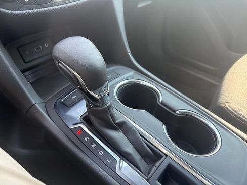 Used 2024 Chevrolet Equinox LT AWD/4WD image 29
