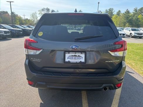 Used 2022 Subaru Forester Limited AWD/4WD image 6