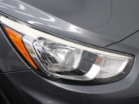 Used 2016 Hyundai Accent SE image 22