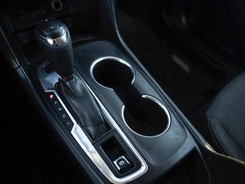 Used 2020 Chevrolet Equinox LT image 10