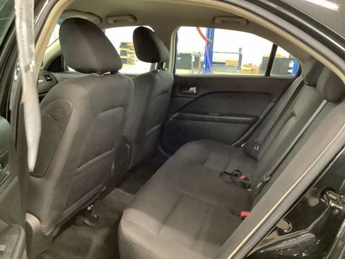 Used 2010 Ford Fusion SE FWD image 11