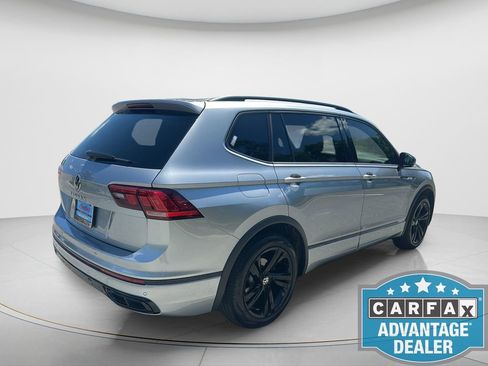 Certified 2024 Volkswagen Tiguan SE R-Line FWD image 5