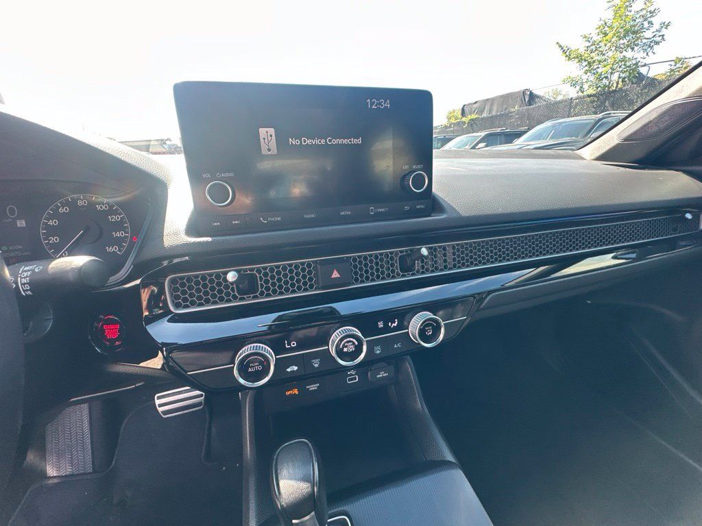 Used 2024 Honda Civic Sport image 16