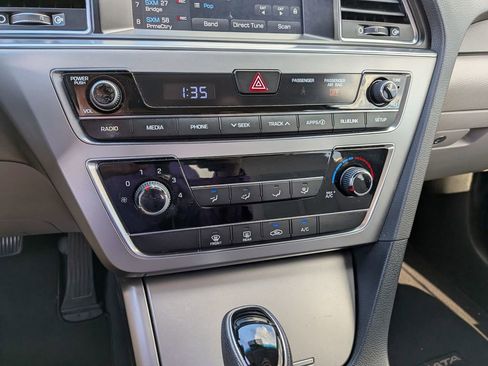 Used 2017 Hyundai Sonata Sport image 22