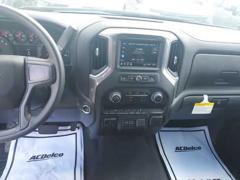 New 2026 Chevrolet Silverado 1500 Custom AWD/4WD image 17