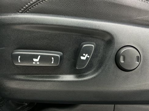 Used 2016 Toyota 4Runner SR5 Premium AWD/4WD image 39