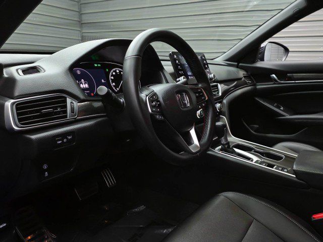 Used 2022 Honda Accord Sport image 11