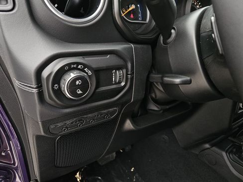 New 2026 Jeep Gladiator Sport AWD/4WD image 16