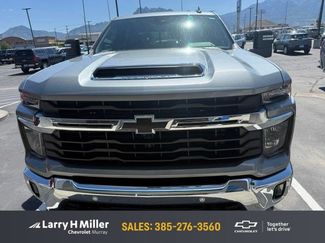 Used 2026 Chevrolet Silverado 3500 LT w/ Safety Package AWD/4WD video 1