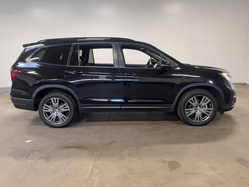 Used 2022 Honda Pilot Sport image 2