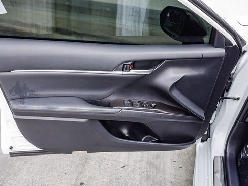 Used 2023 Toyota Camry XSE image 22