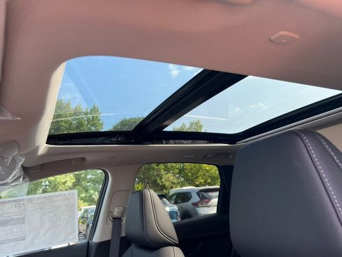 New 2025 Nissan Murano SL image 8