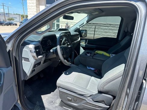 Used 2023 Ford F150 XLT RWD image 11