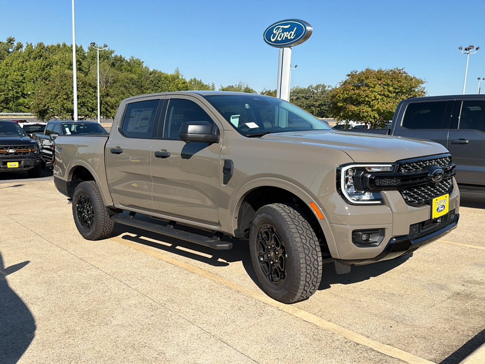 New 2026 Ford Ranger XLT w/ FX4 Off-Road Package AWD/4WD image 1