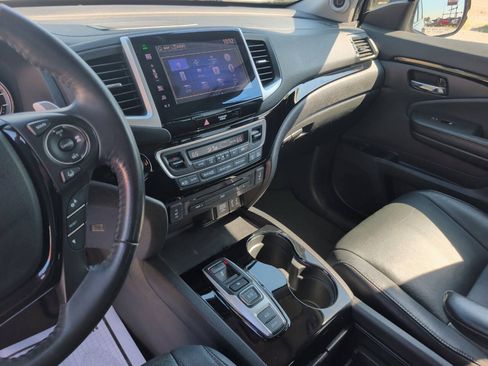 Used 2016 Honda Pilot Touring image 11